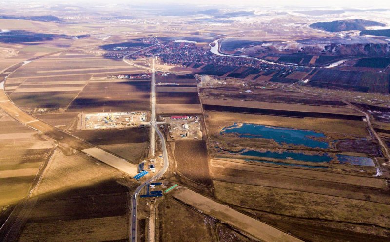 Inspecţie pe Autostrada Transilvania. Ministrul Transporturilor cere mobilizare mai mare pe lotul de lângă Cluj