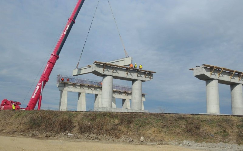 AutostradaTransilvania.  Imagini cu pasajul peste râul Mureș și calea ferată