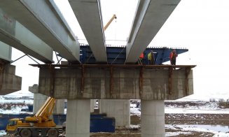 AutostradaTransilvania.  Imagini cu pasajul peste râul Mureș și calea ferată