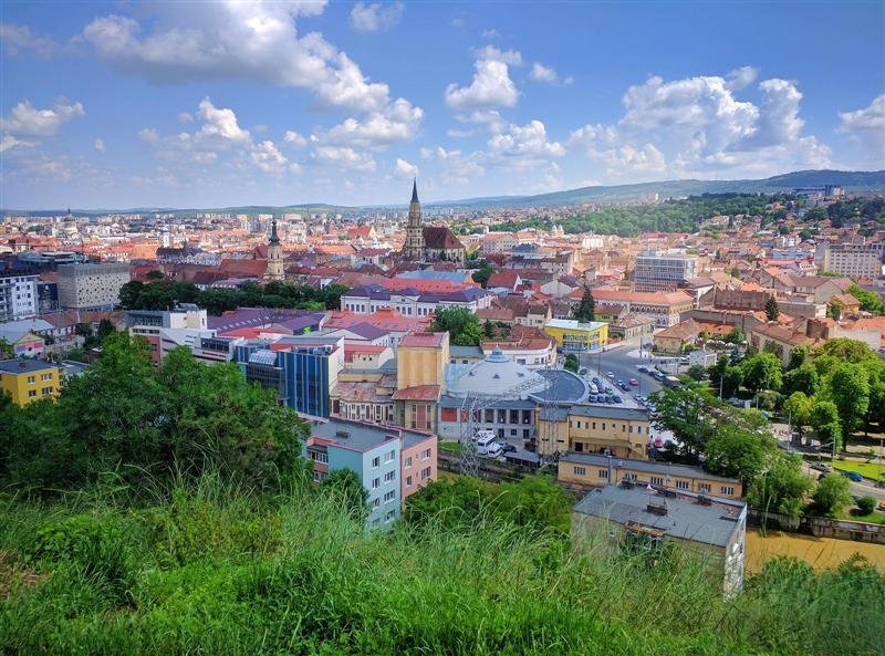 Cât a construit Clujul imobiliar în 2018. Peste 100 de autorizaţii la început de an
