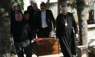 „Reîntoarcerea" Cardinalului Iuliu Hossu la sediul său episcopal din Cluj