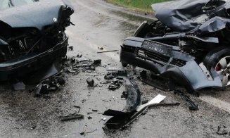 6 răniţi într-un accident cu 3 maşini, la ieşire din Cluj spre Mureş. Trafic blocat
