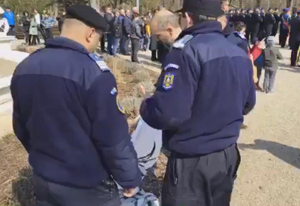 "Banner pirotehnic?" Amendă bizară pentru clujeanul care a stricat Ziua Jandarmeriei