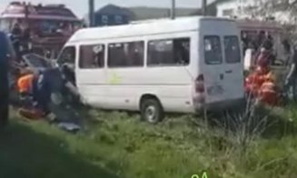 11 răniți într-un grav accident de microbuz la Căpușu. A fost activat planul roșu