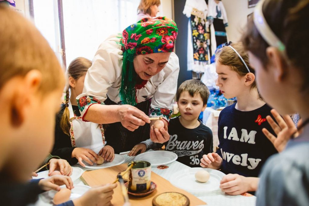 Atelier de încondeiat ouă la Cluj