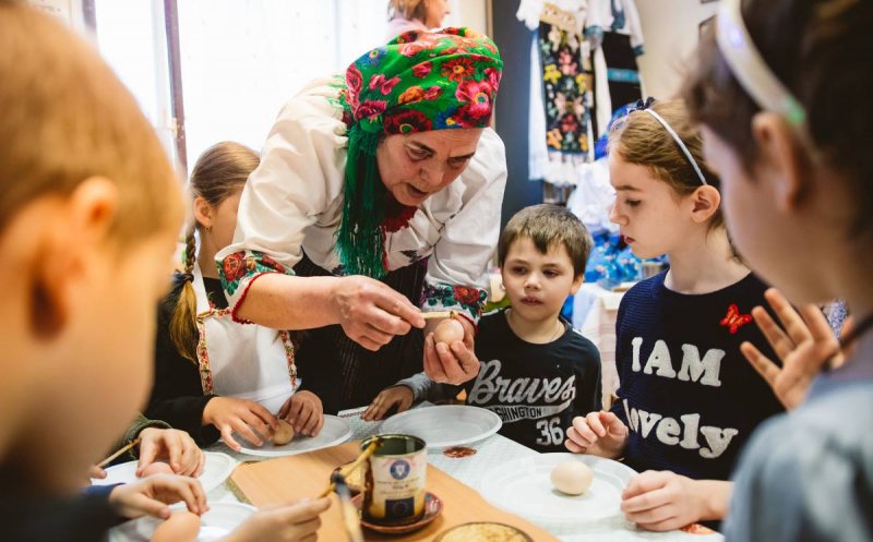 Atelier de încondeiat ouă la Cluj
