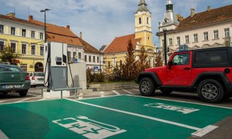 Industria auto trece la motorul electric. Câte staţii de încărcare sunt la Cluj + maşina electrică made in Transilvania