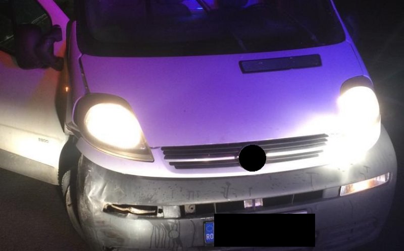 Accident cu mașina furată, la Cluj. Șoferul, băut și fără permis, a " luat-o la sănătoasa"