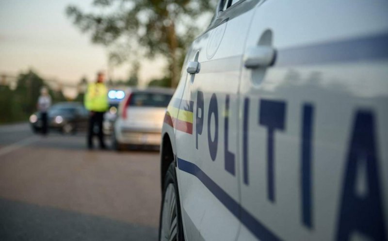 Clujean fără permis, după gratii. A furat o masină, a făcut un accident și a fugit