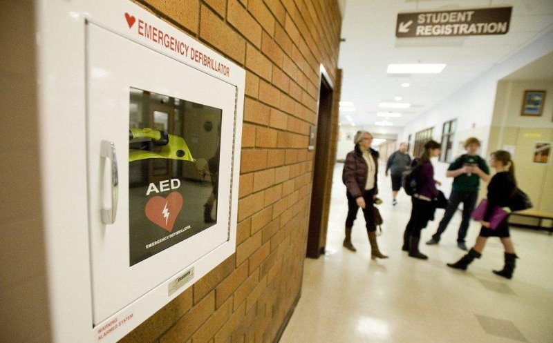 Clujul are primul defibrilator automat extern