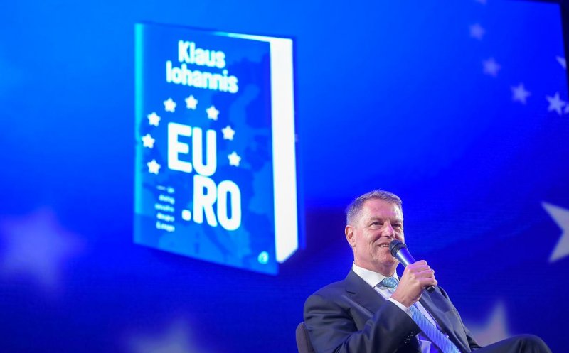 Iohannis, la Cluj: "România este o ţară de mâna a doua doar în capul nostru"/"Mi-ar plăcea adversari politici cu care să dezbat"