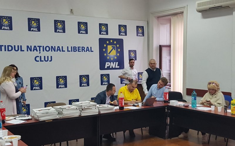SILENZIO STAMPA la sediul PNL Cluj / EXIT POLL: PNL 25,8%