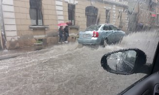 Ploaia a făcut din Cluj un oraș navigabil