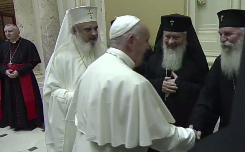 Papa Francisc a fost primit de patriarhul Daniel