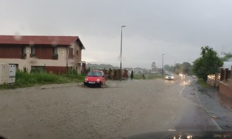 Ploaia face ravagii la Cluj! Viitură într-un sat, drumuri inundate în Făget şi Feleac