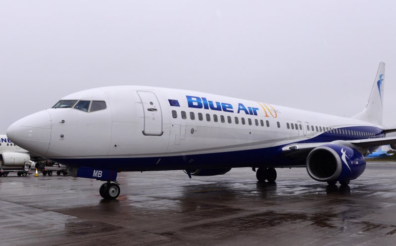 Avionul Cluj - București a întârziat patru ore. "Avem dreptul la despăgubiri!"