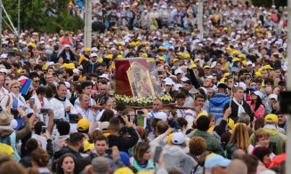 150.000 de oameni l-au așteptat pe Suveranul Pontif la Iași
