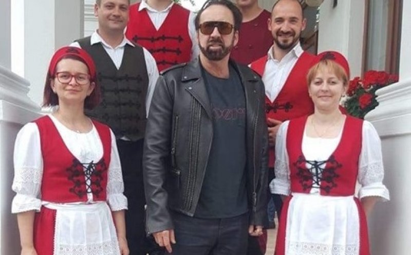 Nicolas Cage s-a delectat cu mâncăruri ungurești la un conac din Apuseni