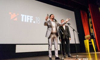 Cum l-au primit clujenii pe Nicholas Cage. Deseară merge la Castelul Banffy
