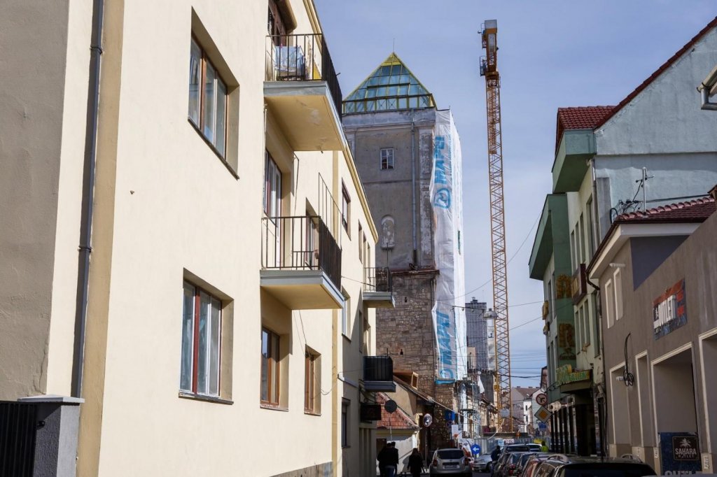 Cum arătau Strada Tipografiei şi Turnul Pompierilor în anii '60 / Anul acesta se deschide noul punct de belvedere
