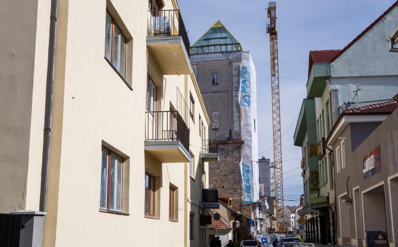 Cum arătau Strada Tipografiei şi Turnul Pompierilor în anii '60 / Anul acesta se deschide noul punct de belvedere