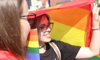 Mii de persoane, la Marșul Cluj Pride. Comunitatea LGBTQ cere parteneriat civil și drepturi egale