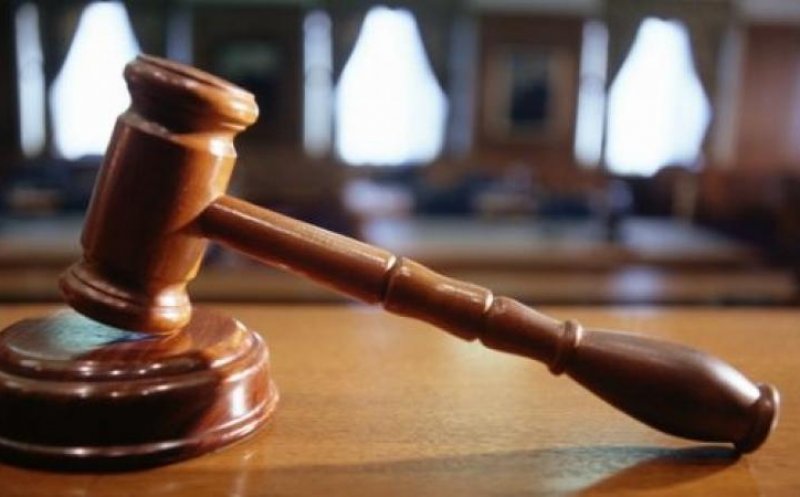 Închisoare cu suspendare pentru femeia din Cluj care a întreținut relații sexuale cu un copil de 12 ani