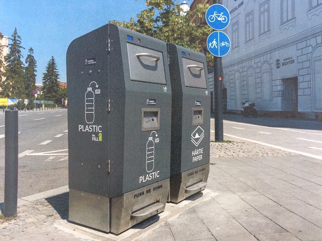 Clujul dă iar tonul în România! Pubele stradale inteligente de colectare selectivă