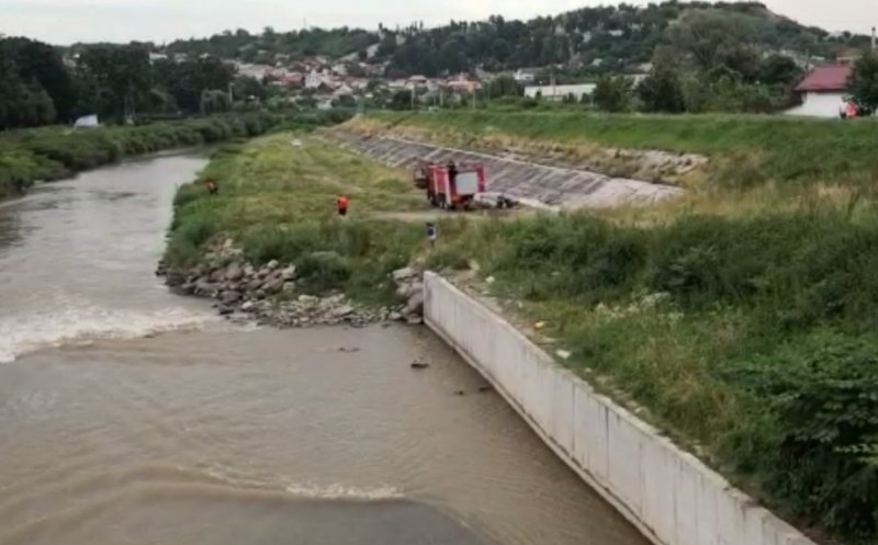 A băut şi s-a aruncat în râul Arieş / Echipele de intervenţie din Turda au început căutările