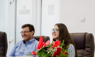 Consilierii locali din Câmpia Turzii și-au donat din indemnizații elevei de 10 a orașului
