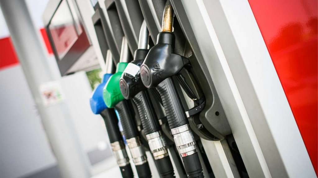 Unde găsești cea mai ieftină benzină și motorină din România / Monitorul preţurilor la carburanţi