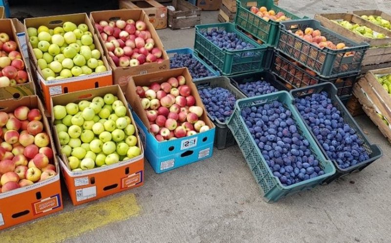 Program prelungit la piața din Dezmir / Cât costă bunătățurile pentru cămară