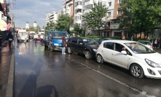 Accident în lanţ pe Bucureşti. Trafic blocat