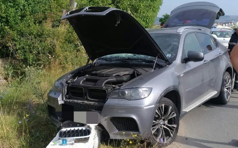Bolid înfipt într-un cap de pod în Borhanci