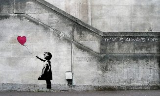 Lucrările lui Banksy ajung la Cluj