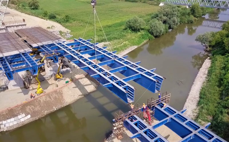 Filmare aeriană spectaculoasă, pe Autostrada Transilvania