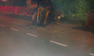 Accident lângă Dej, provocat de un tânăr băut care a intrat în depăşire. Patru persoane au ajuns la spital