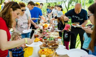 Catering cu produse locale| O tânără revoluţionează mâncarea pentru ocazii speciale cu tarte, pateuri şi brânzeturi à la Cluj