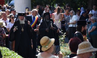 Adormirea Maicii Domnului. Mitropoliţii Clujului şi de Rwanda săvârşesc Sfânta Liturghie  la Nicula