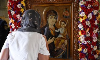Adormirea Maicii Domnului. Mitropoliţii Clujului şi de Rwanda săvârşesc Sfânta Liturghie  la Nicula