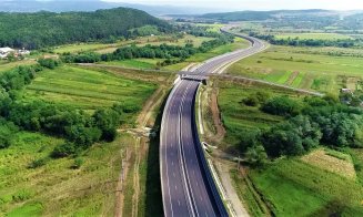 API: 'Deși cei 21 de km pot fi deschiși traficului în deplină siguranță, CNAIR îi transformeă într-un nou muzeu'