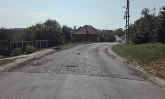 Lucrări de întreţinere pe drumul din Cojocna