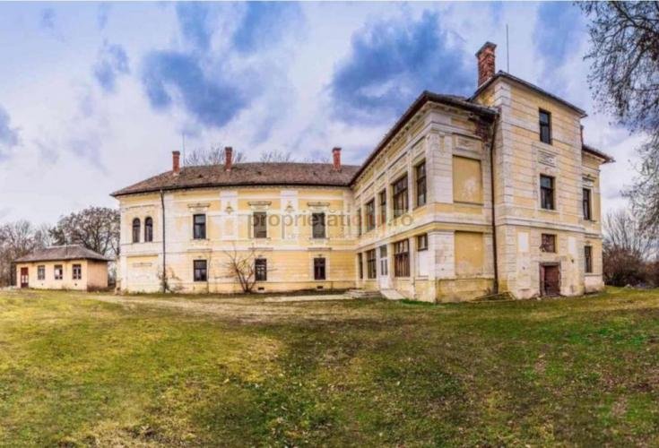 Cât te costă să îţi cumperi castel în Cluj? Un conac din secolul XIX, de vânzare