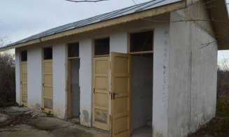 Luni începe şcoala/ În România funcţionează încă peste 1.100 de unităţi de învăţământ cu toalete necorespunzătoare