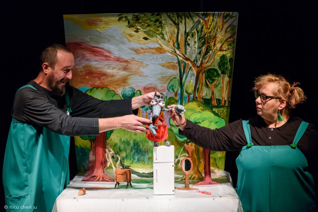 „Sărmanul Djoni şi Arnika" şi „Lupul interzis", în week-end, la Teatrul Puck
