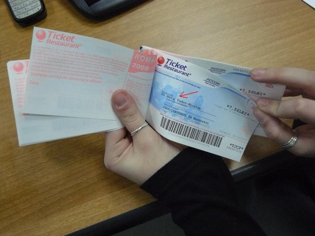 Veşti proaste pentru salariaţi. Ce se întâmplă cu tichetele de masă