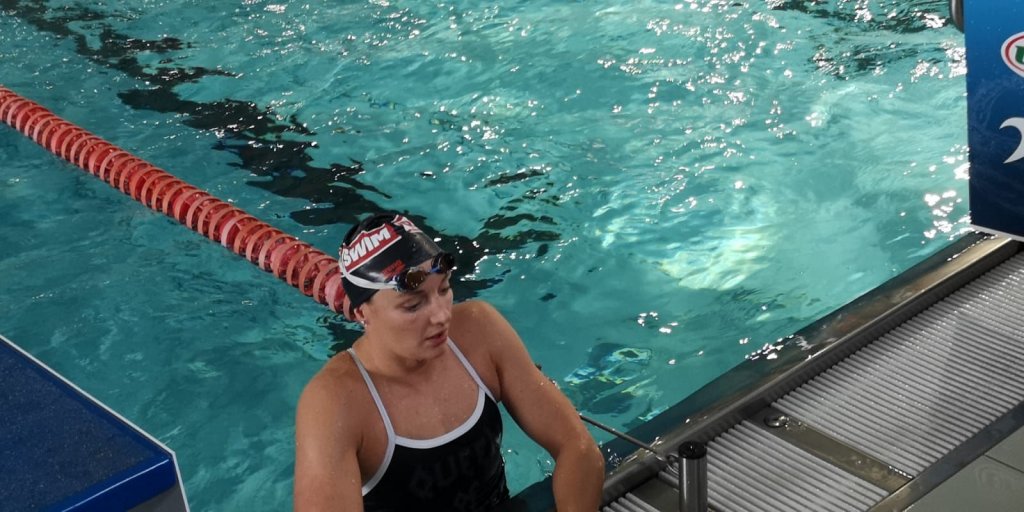 Tripla campioană olimpică Hosszu Katinka, supranumită „Doamna de fier”, a dat startul unui maraton de înot de 24 de ore la Cluj