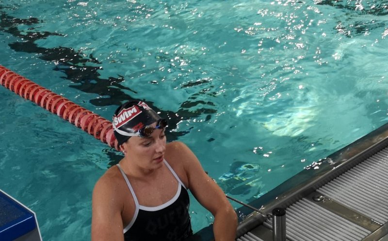 Tripla campioană olimpică Hosszu Katinka, supranumită „Doamna de fier”, a dat startul unui maraton de înot de 24 de ore la Cluj