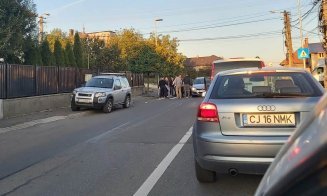 Încă un accident cu pieton, la Cluj. Mamă cu copil în brațe, lovită pe trecere