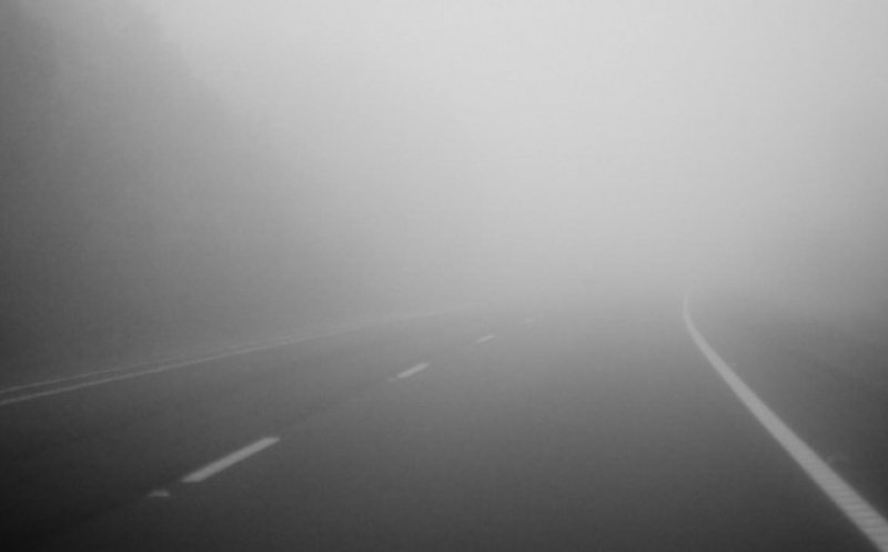 Ateție, șoferi! Cod galben de ceață, la Cluj